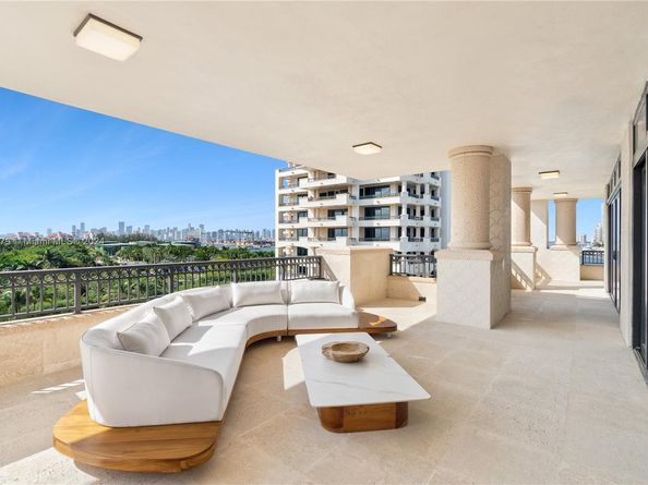 7061 Fisher Island Dr 7061, Miami Beach FL 33109
