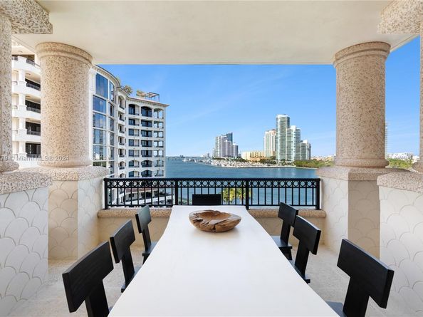 7061 Fisher Island Dr 7061, Miami Beach FL 33109