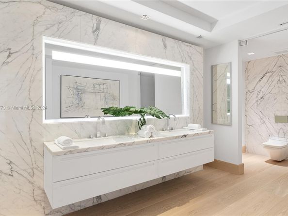 7061 Fisher Island Dr 7061, Miami Beach FL 33109