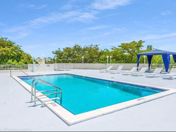 6900 Bay Dr 6B, Miami Beach FL 33141