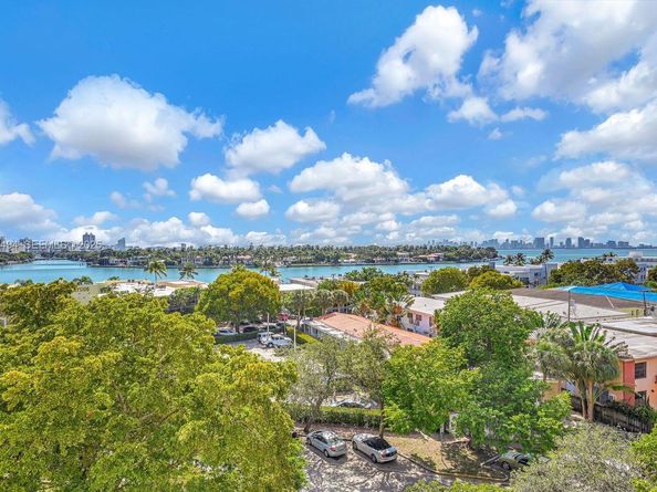 6900 Bay Dr 6B, Miami Beach FL 33141