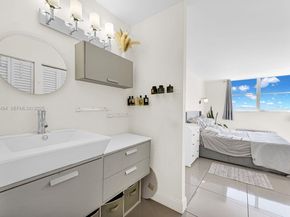 6900 Bay Dr 6B, Miami Beach FL 33141