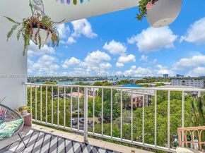 6900 Bay Dr 6B, Miami Beach FL 33141