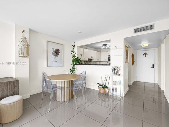 6900 Bay Dr 6B, Miami Beach FL 33141