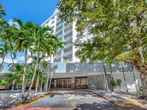 6900 Bay Dr 6B, Miami Beach FL 33141