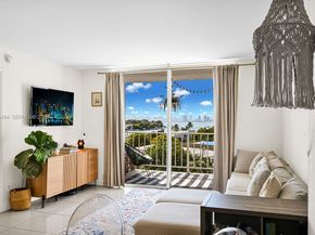 6900 Bay Dr 6B, Miami Beach FL 33141