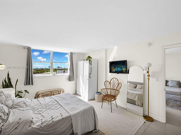 6900 Bay Dr 6B, Miami Beach FL 33141