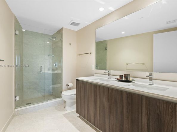 488 NE 18th St 908, Miami FL 33132