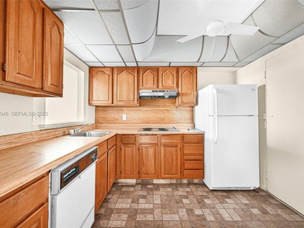 1830 Dixieanna St 506, Hollywood FL 33020