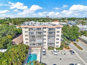 1830 Dixieanna St 506, Hollywood FL 33020