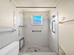 1830 Dixieanna St 506, Hollywood FL 33020