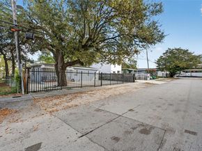 2741 NW 43rd Ter, Miami FL 33142