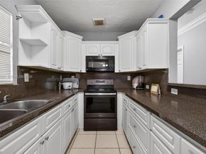 2741 NW 43rd Ter, Miami FL 33142