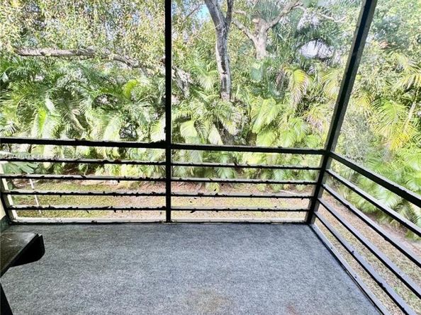 140 S Cypress Road 128, Pompano Beach FL 33060