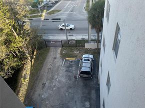 12590 NE 16th Ave 509, North Miami FL 33161