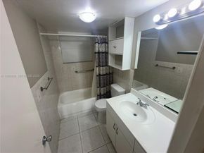 12590 NE 16th Ave 509, North Miami FL 33161