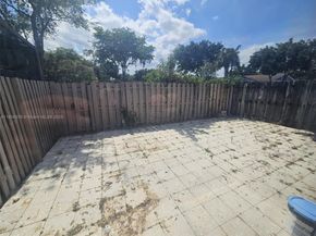 4131 NW 79th Ave 4131, Sunrise FL 33351