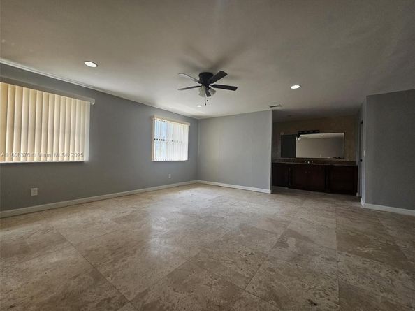 4131 NW 79th Ave 4131, Sunrise FL 33351