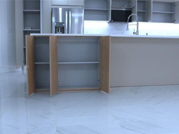 13911 SW 100th Ln, Miami FL 33186