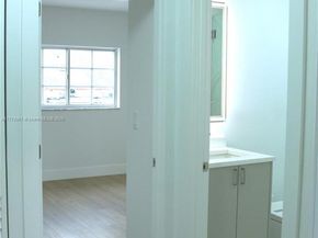 13911 SW 100th Ln, Miami FL 33186