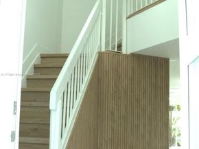 13911 SW 100th Ln, Miami FL 33186