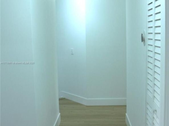 13911 SW 100th Ln, Miami FL 33186