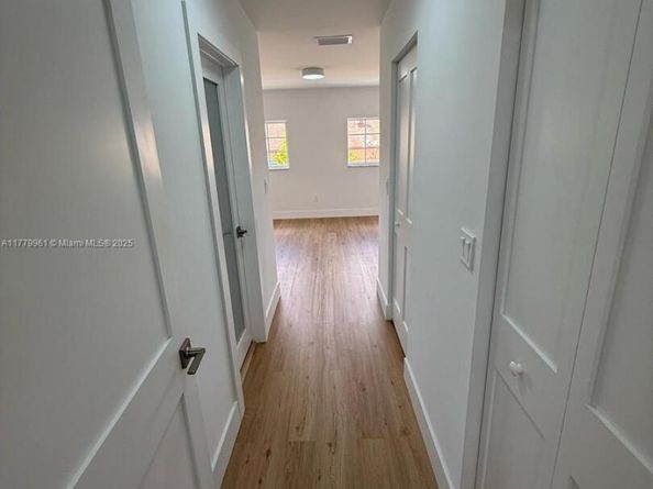 13911 SW 100th Ln, Miami FL 33186