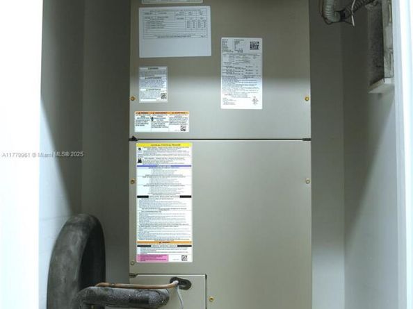 13911 SW 100th Ln, Miami FL 33186