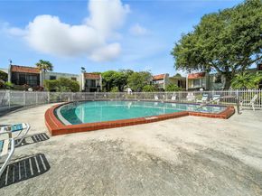 8701 SW 141st St B1, Palmetto Bay FL 33176