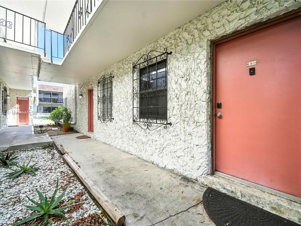 8701 SW 141st St B1, Palmetto Bay FL 33176