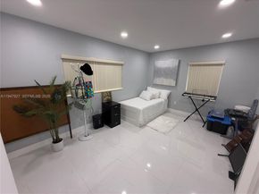 380 W 41st St, Hialeah FL 33012