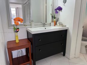 8821 W Flagler St 411, Miami FL 33174