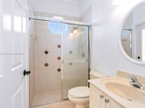 13790 NW 20th St, Pembroke Pines FL 33028