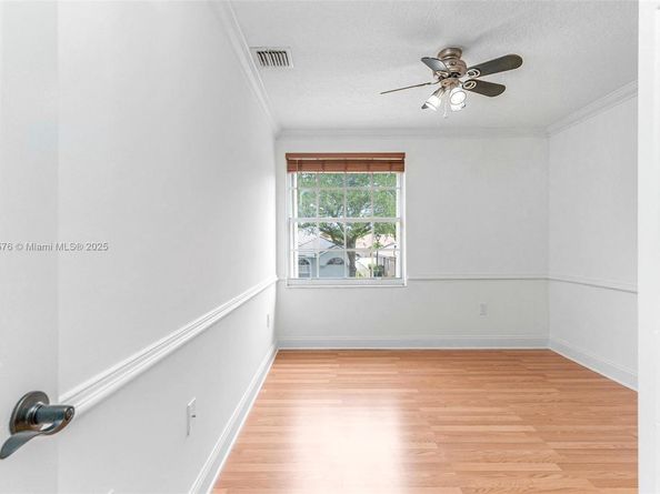 13790 NW 20th St, Pembroke Pines FL 33028
