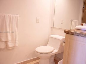 1717 N Bayshore Dr B4141, Miami FL 33132