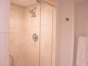 1717 N Bayshore Dr B4141, Miami FL 33132