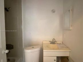 3954 NW 182nd Ln, Miami Gardens FL 33055