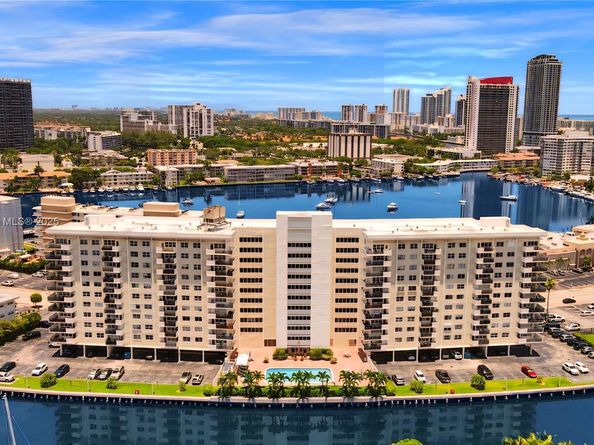 401 Golden Isles Dr 307, Hallandale Beach FL 33009