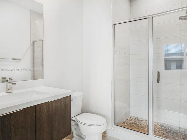 7865 NW 104th Ave 33, Doral FL 33178