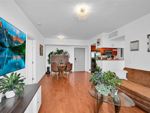 36 NW 6th Ave 701, Miami FL 33128