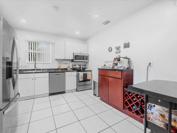 640 NE 168th St, North Miami Beach FL 33162