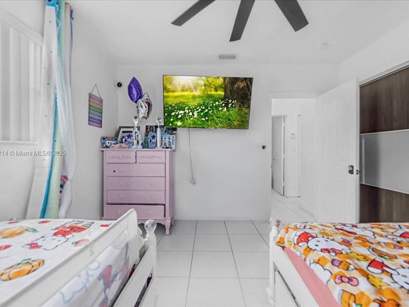 640 NE 168th St, North Miami Beach FL 33162