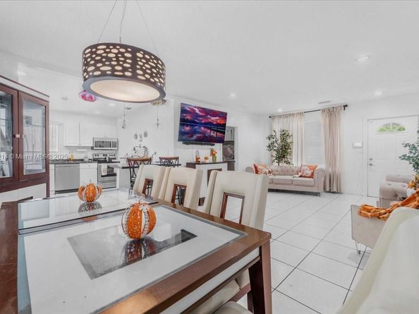 640 NE 168th St, North Miami Beach FL 33162