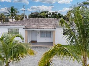 640 NE 168th St, North Miami Beach FL 33162
