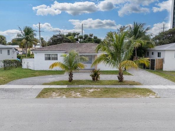 640 NE 168th St, North Miami Beach FL 33162