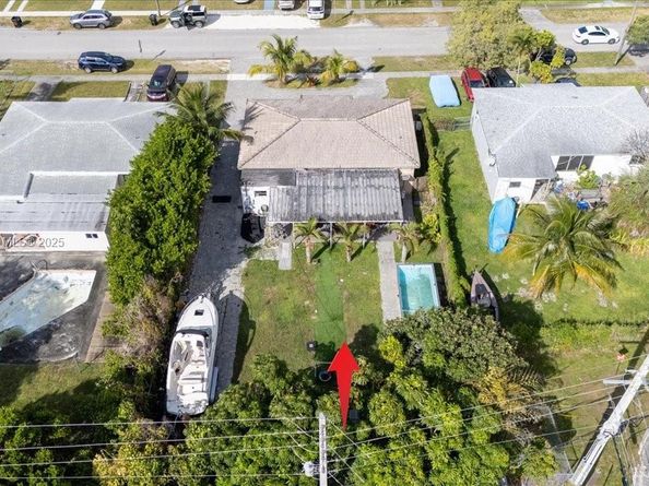 640 NE 168th St, North Miami Beach FL 33162