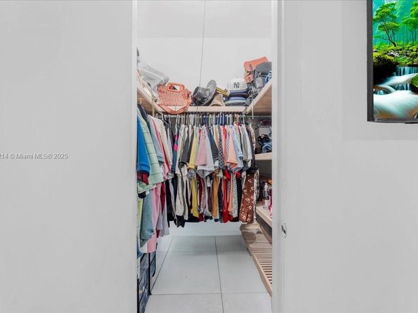 640 NE 168th St, North Miami Beach FL 33162