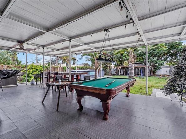 640 NE 168th St, North Miami Beach FL 33162