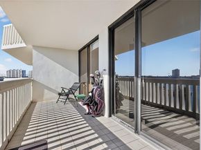 1000 Island Blvd 707, Aventura FL 33160