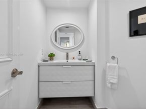 1000 Island Blvd 707, Aventura FL 33160